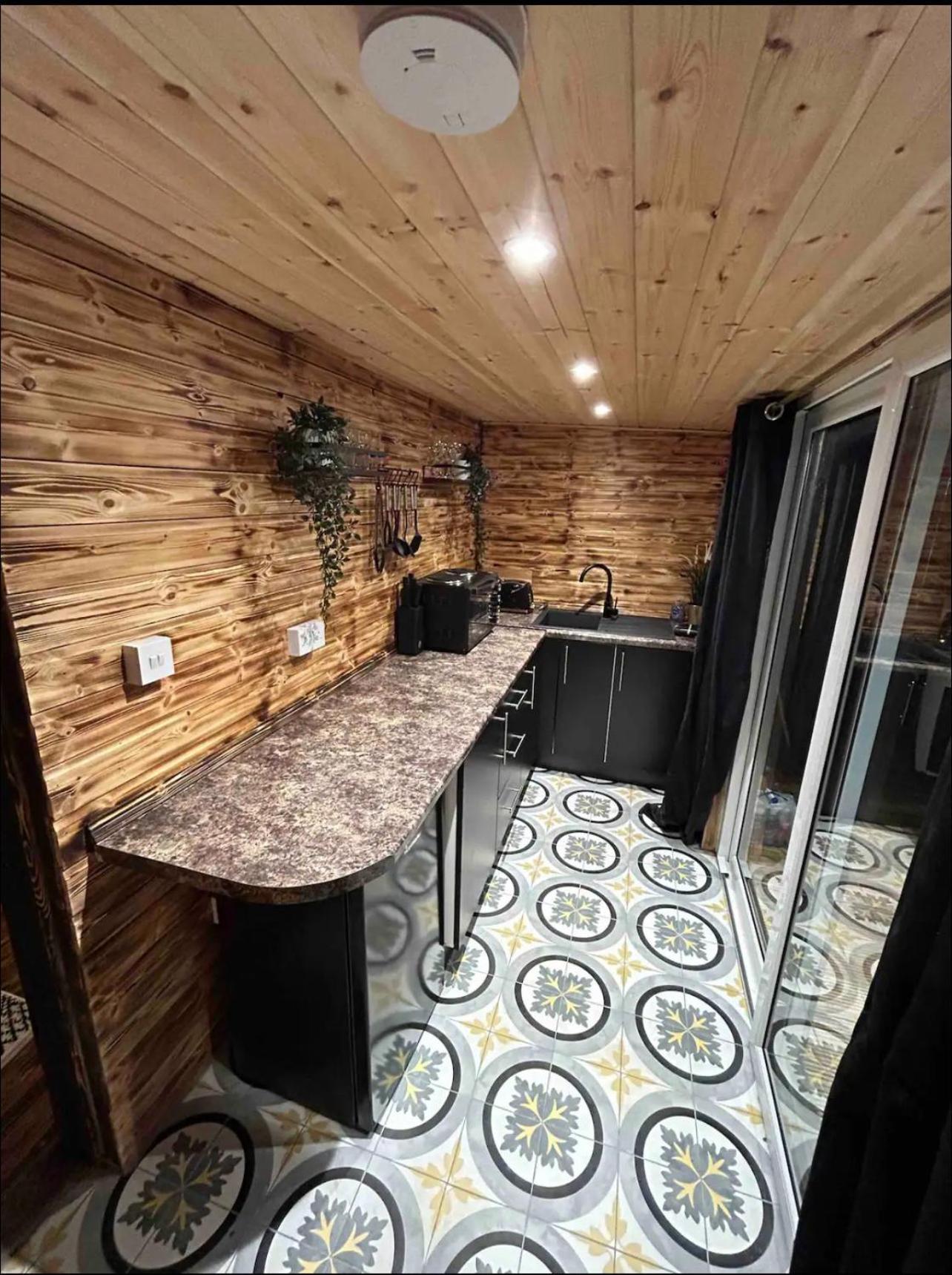 Cozy Cottage With Hot Tub! Cadnam Экстерьер фото